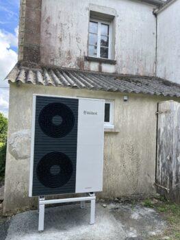Installation d'une pompe à chaleur VAILLANT à CAMPROND 50210