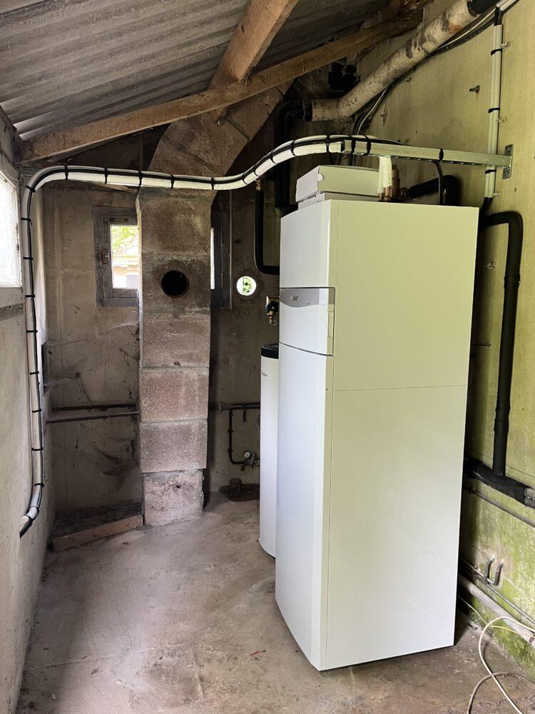 Installation d'une pompe à chaleur VAILLANT à CAMPROND 50210